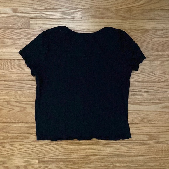 Black Cropped Aeropostle Tee - Picture 2 of 2